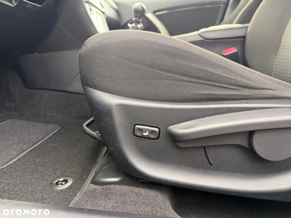 Toyota Avensis 1.8 Executive - 20