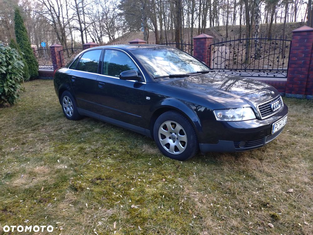 Audi A4 Limousine - 8