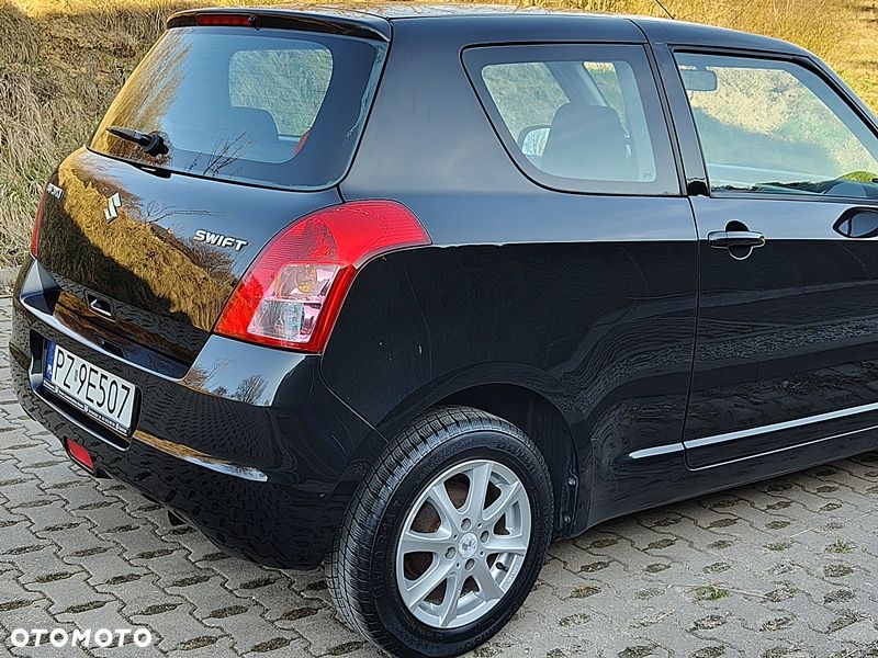 Suzuki Swift 1.3 Comfort - 31