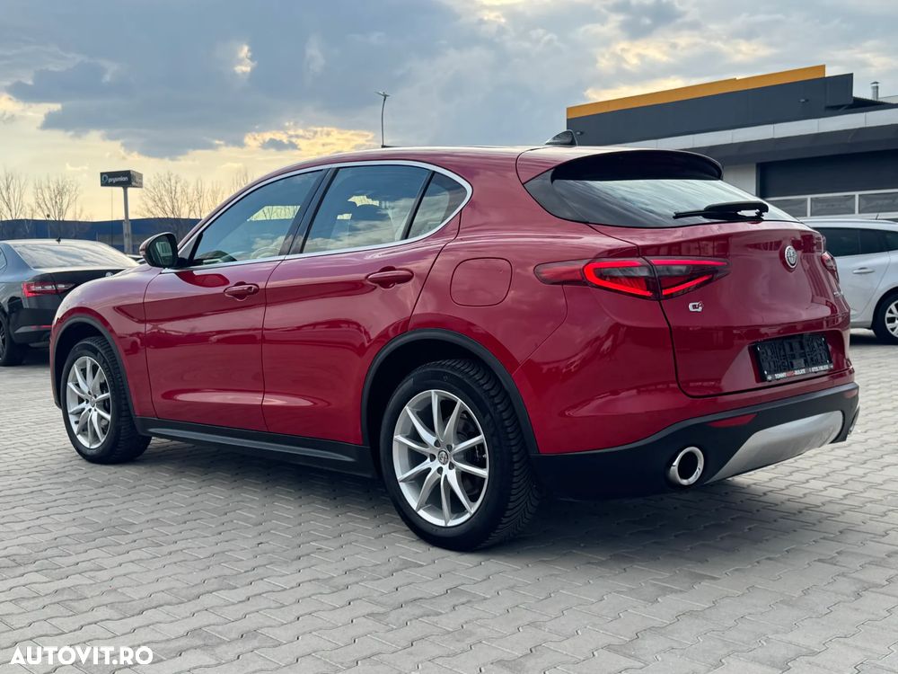 Alfa Romeo Stelvio 2.2 16V AT8 Q4 Lusso Ti - 5
