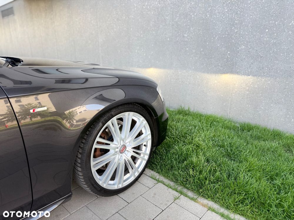 Audi A4 Avant - 25