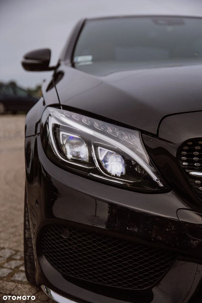 Mercedes-Benz Klasa C AMG 43 4-Matic - 38