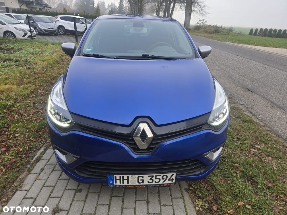 Renault Clio - 25