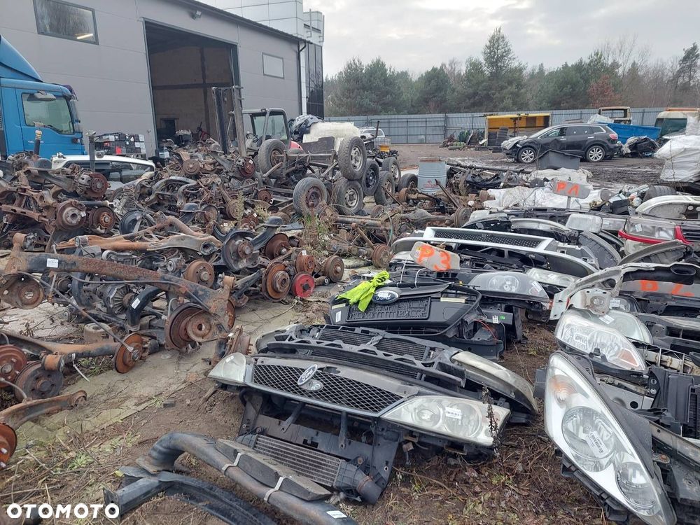 MASKA + PAS PRZEDNI + LAMPY + GRILL + KRATKA FIESTA MK6 MK7 08-12 H9 - 16