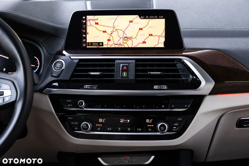 BMW X3 xDrive30i Luxury Line - 29