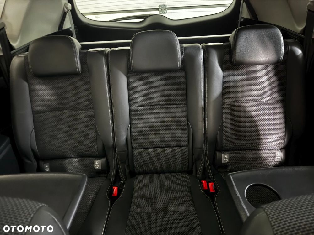 Toyota Verso 1.8 Prestige MS 7os EU6 - 30