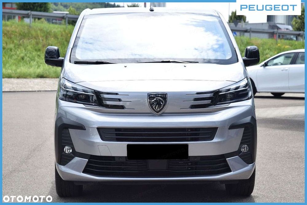 Peugeot Traveller - 2