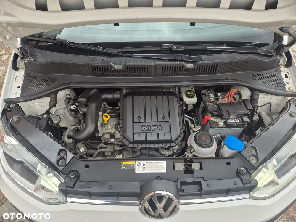 Volkswagen up! (BlueMotion Technology) move - 22
