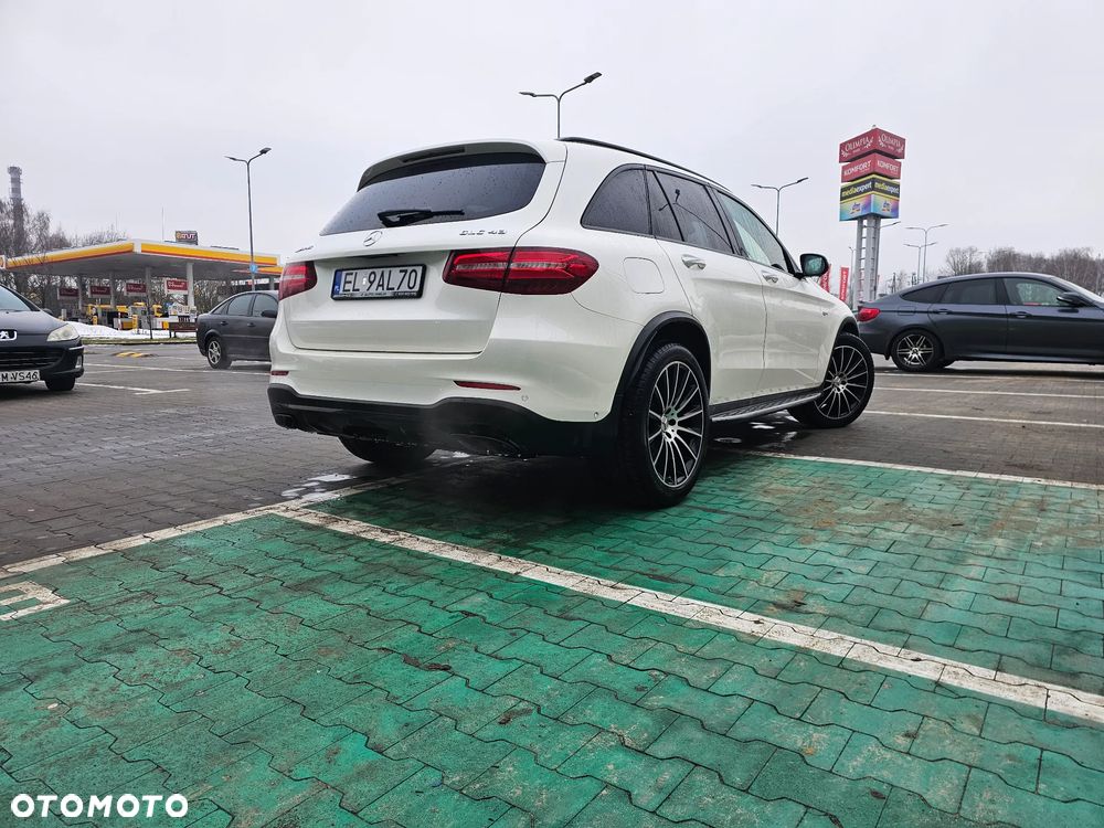Mercedes-Benz GLC - 4