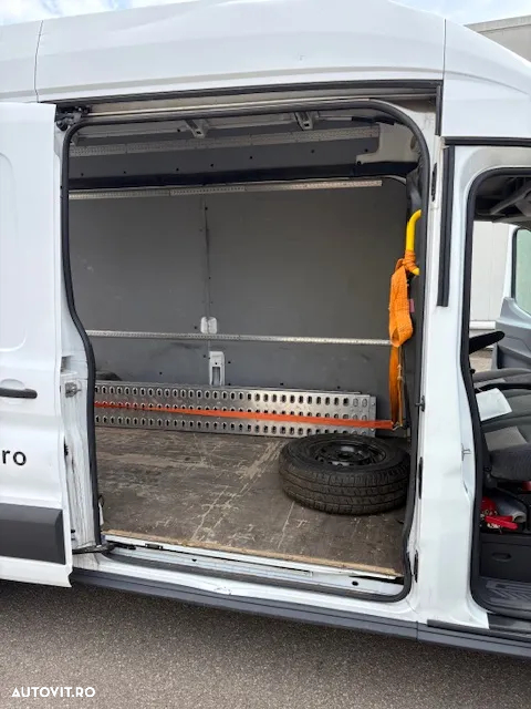 Ford Transit - 8