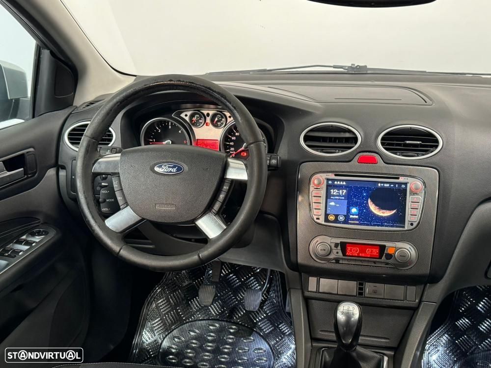 Ford Focus SW 1.6 TDCi Titanium - 27