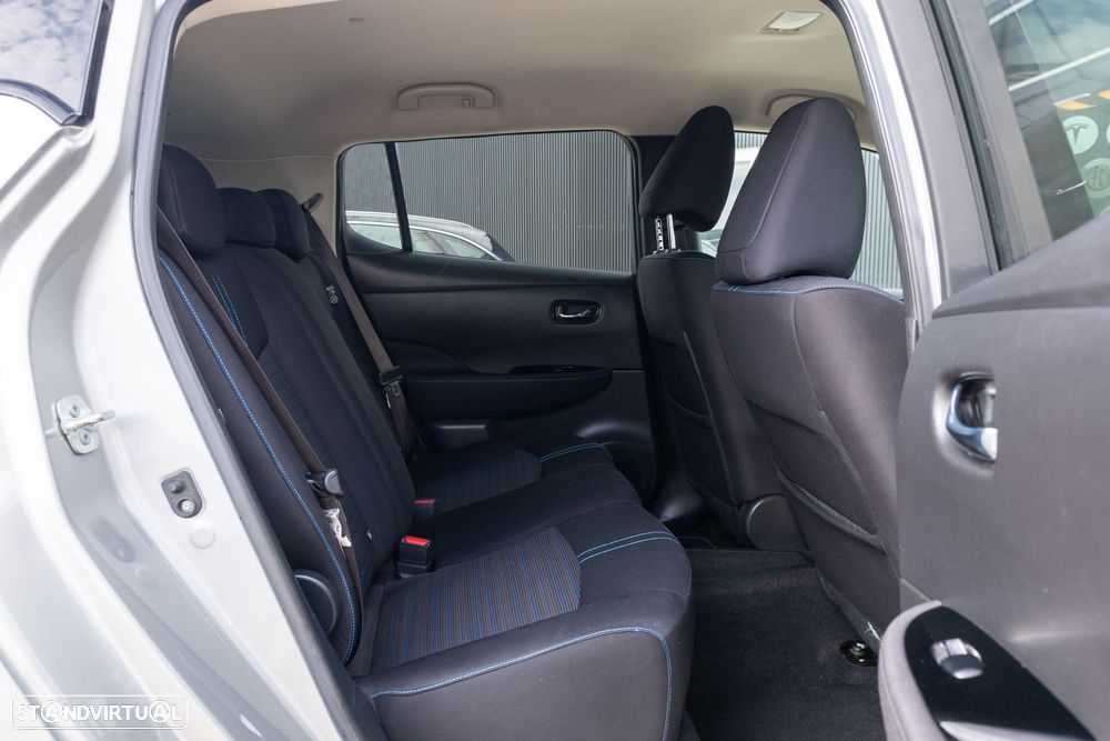 Nissan Leaf N-Connecta - 13