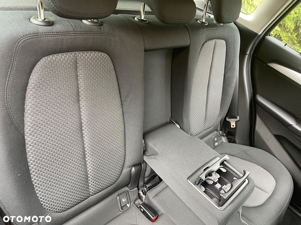 BMW X1 sDrive18d - 21