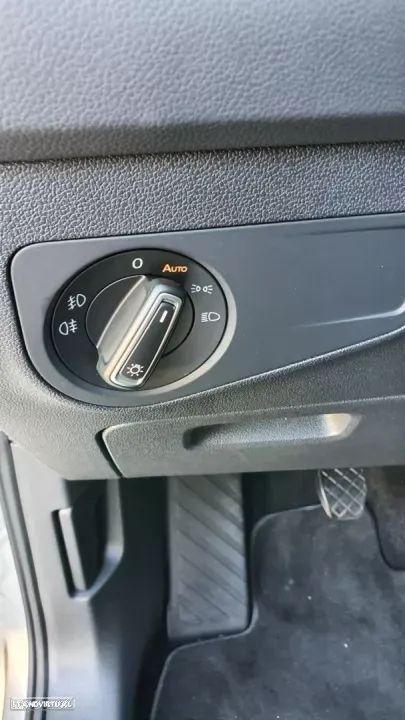 VW Tiguan 2.0 TDI R-Line - 17