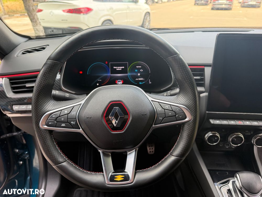 Renault Arkana E-TECH 145 R.S.LINE - 11