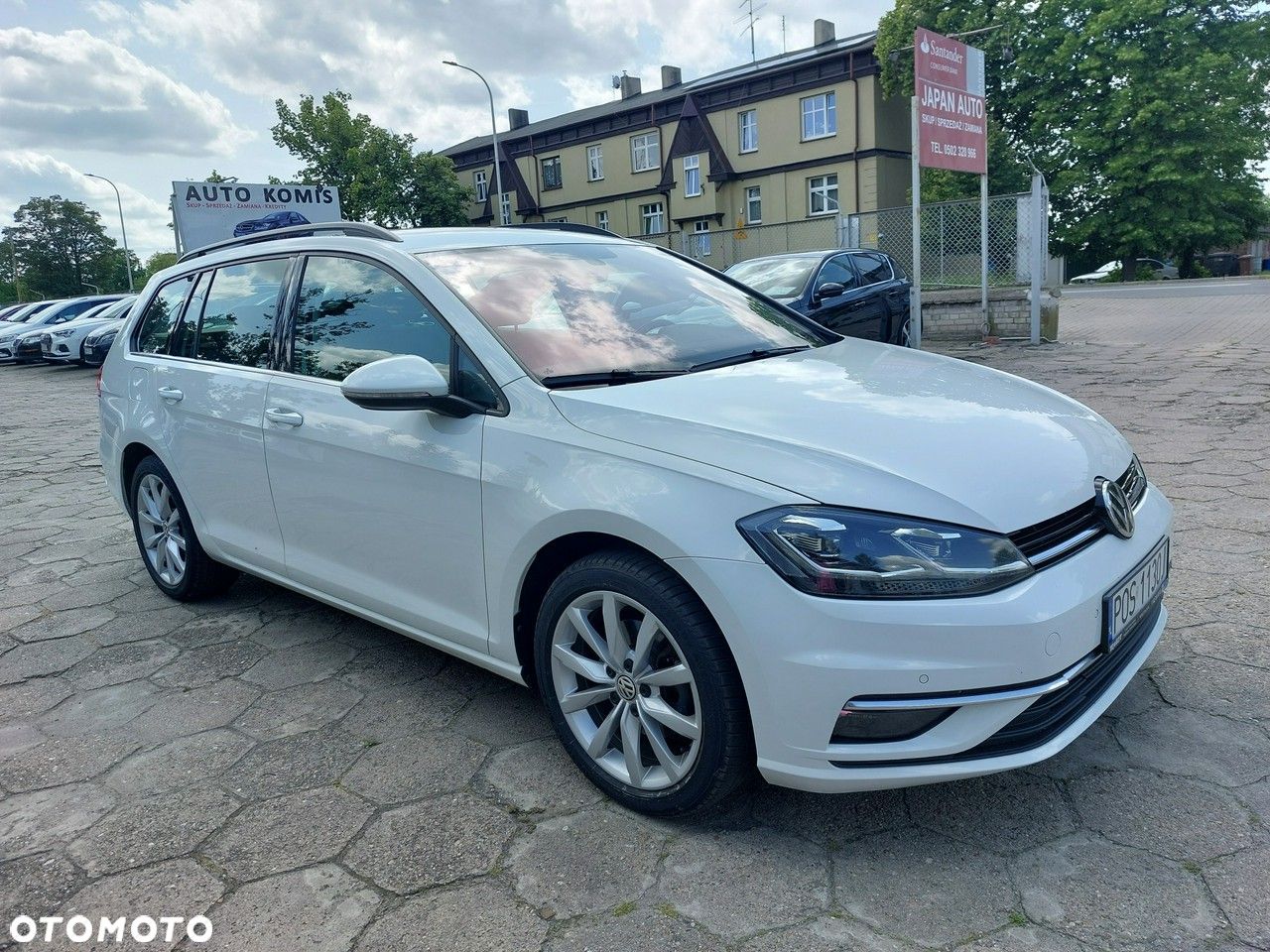 Volkswagen Golf - 1
