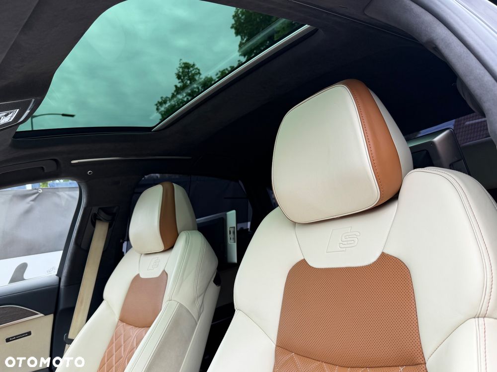 Audi S8 - 17