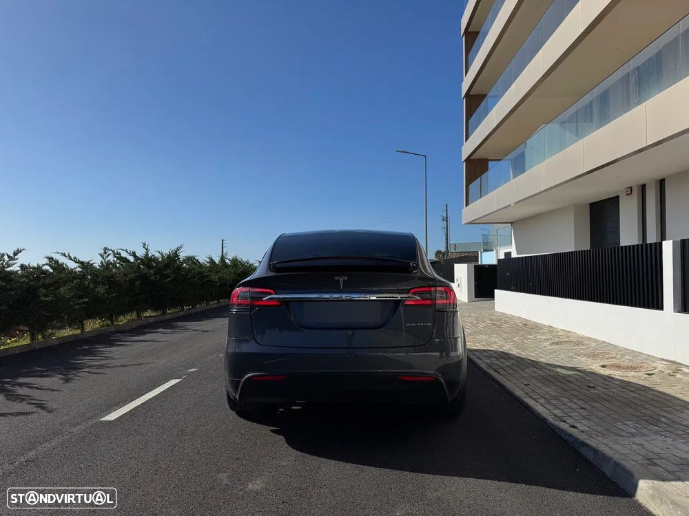 Tesla Model X 100 kWh Long Range Plus AWD - 6
