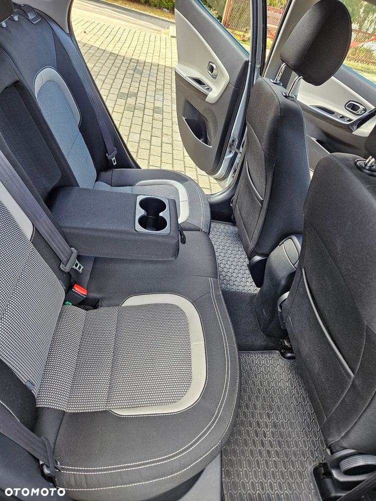 Kia Ceed 1.6 GDI L Business Line - 29