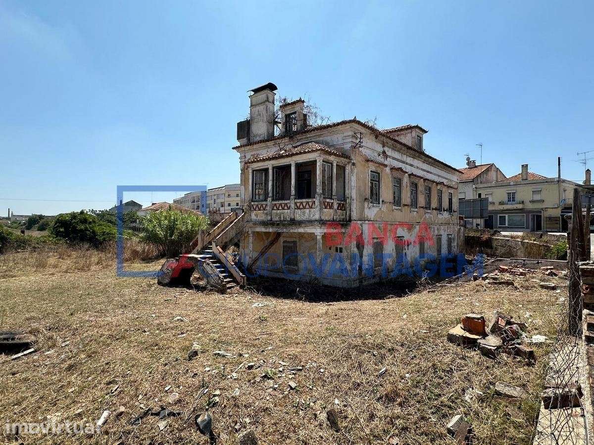 Quinta de Santo António | Edifício para Recuperação Total | Abrantes - Grande imagem: 3/28