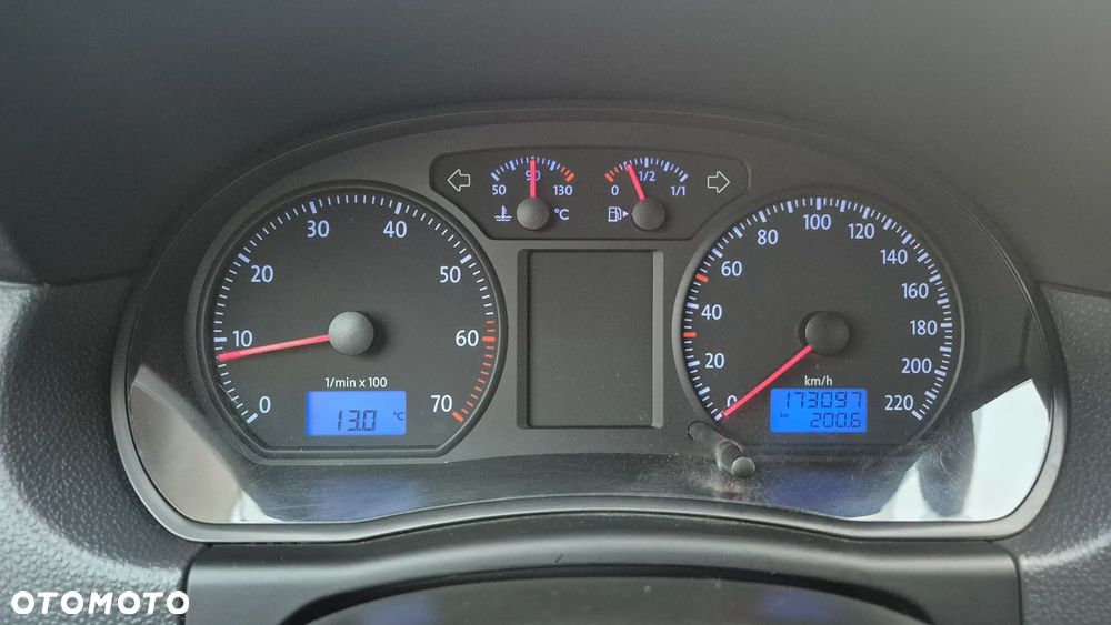 Volkswagen Polo - 12