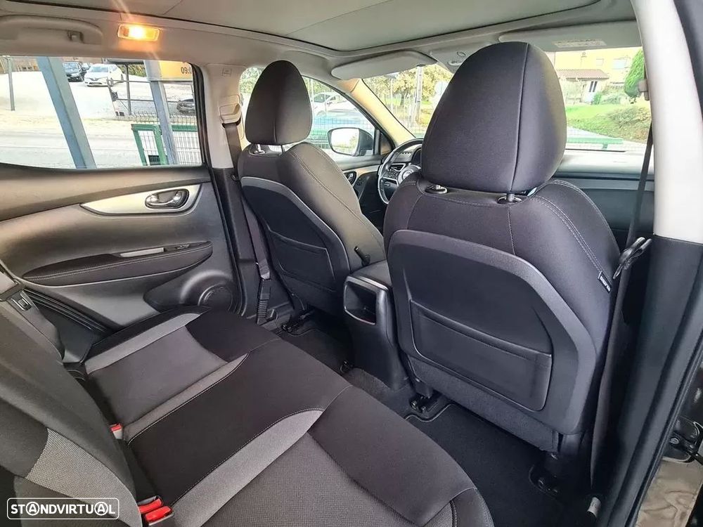 Nissan Qashqai 1.2 DIG-T N-Connecta - 23