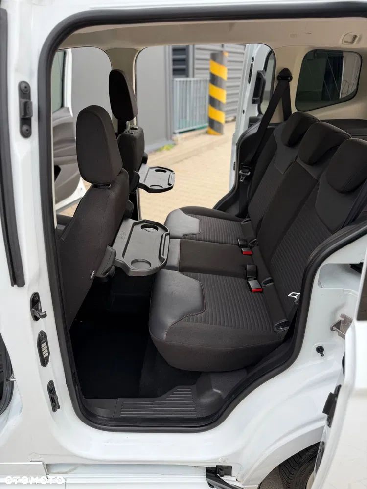 Ford Tourneo Courier 1.0 EcoBoost S&S Titanium - 15