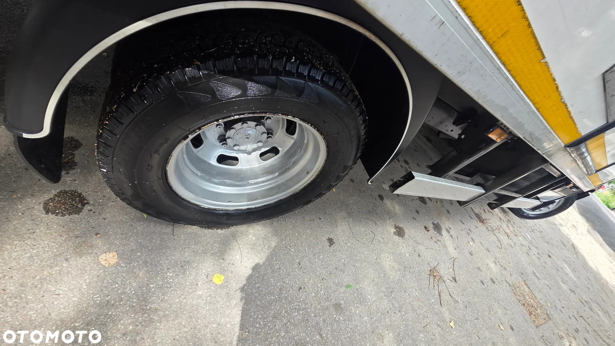 Iveco 35C13 - 21