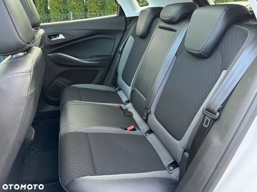 Opel Grandland X 1.6 T Elegance Business Pack S&S - 32