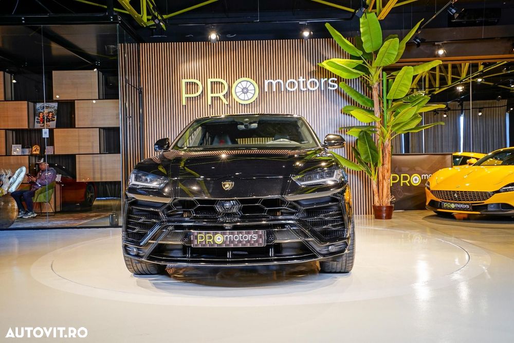 Lamborghini URUS - 13