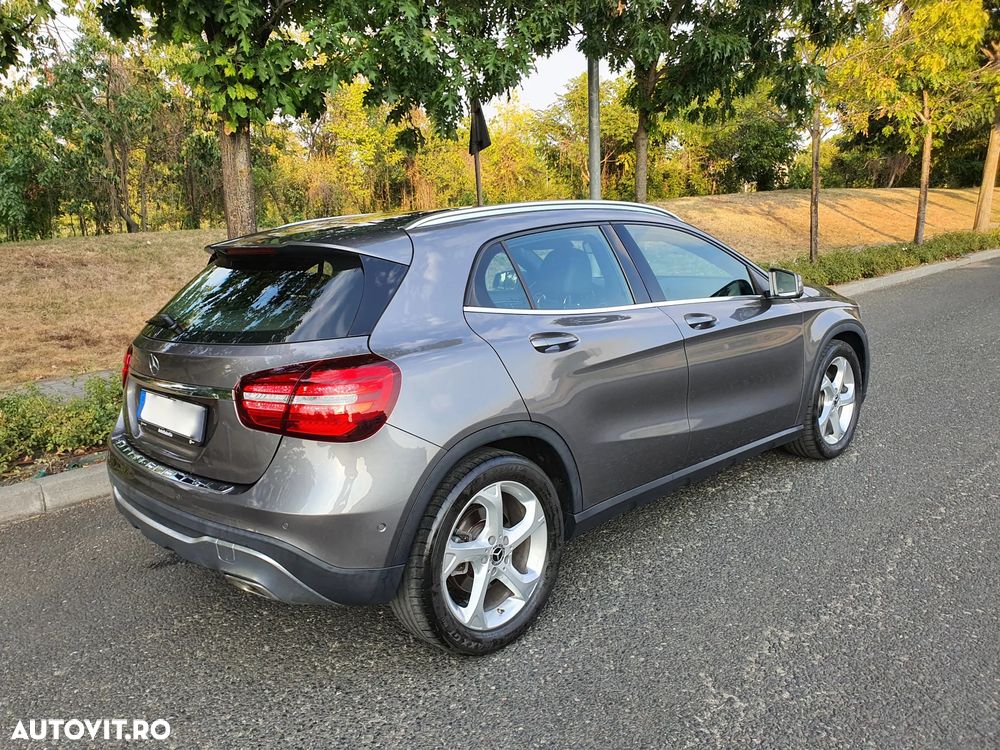 Mercedes-Benz GLA 250 4MATIC Aut. - 8
