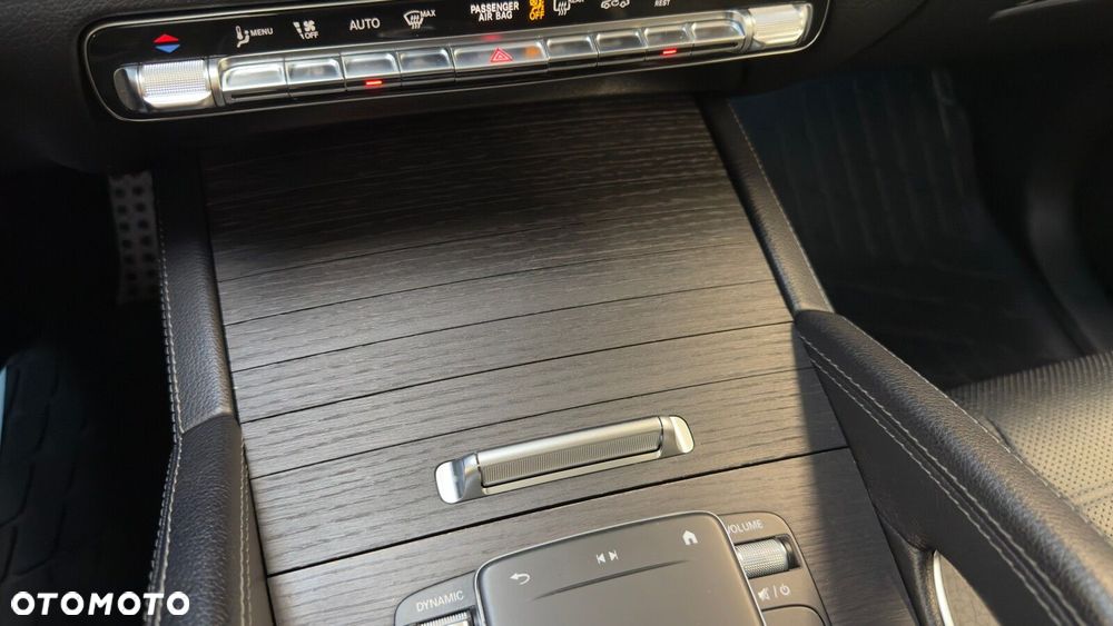 Mercedes-Benz GLS - 41