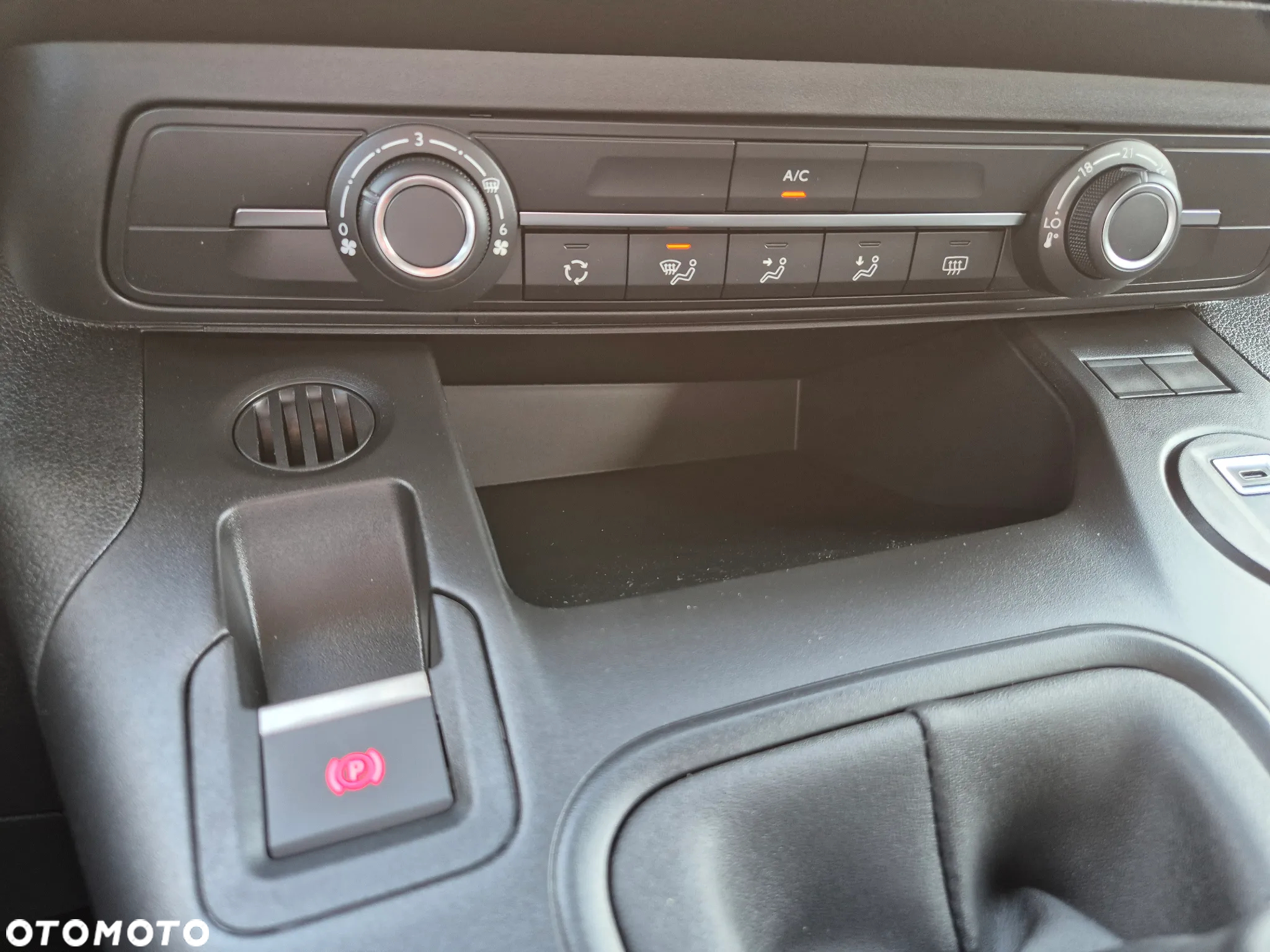 Toyota Proace City Verso Long 1.5 D-4D Business - 22