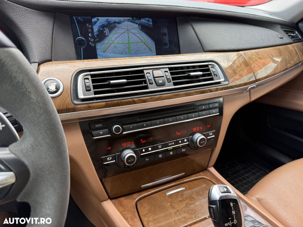 BMW Seria 7 730d Blue Performance - 13