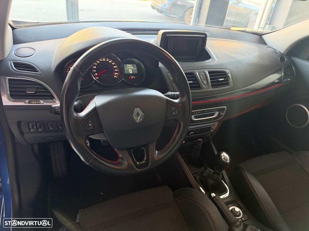 Renault Mégane Sport Tourer 1.5 dCi GT Line - 22