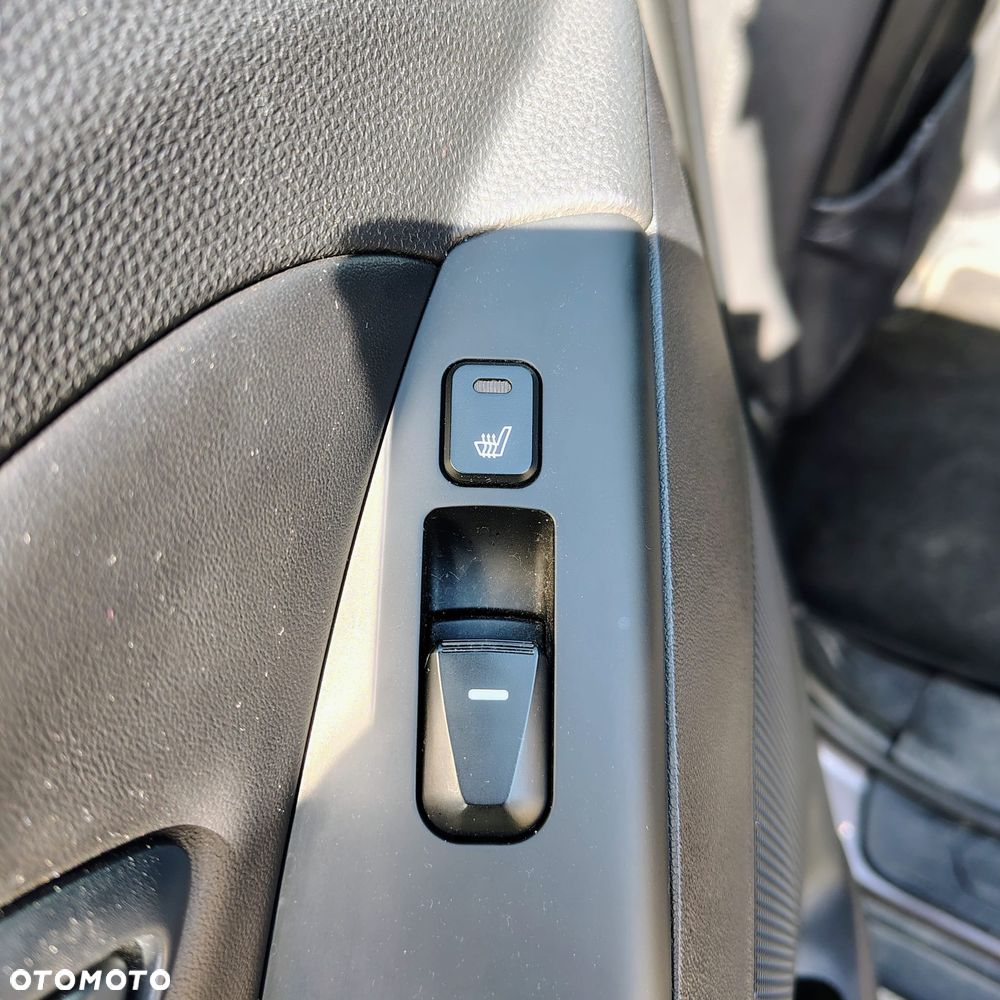 Hyundai ix35 1.6 2WD blue Comfort - 16