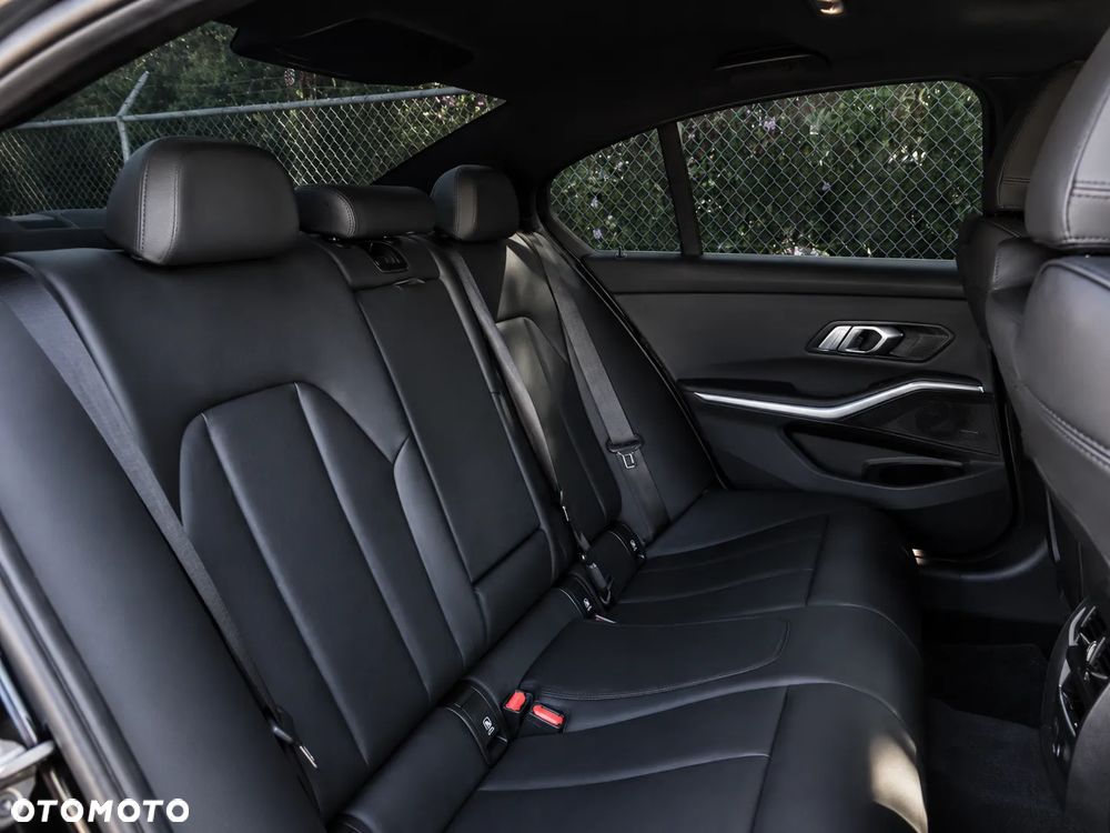 BMW Seria 3 - 10