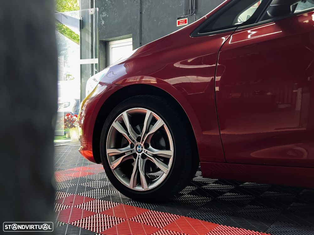 BMW 218 Active Tourer i Line Sport - 13