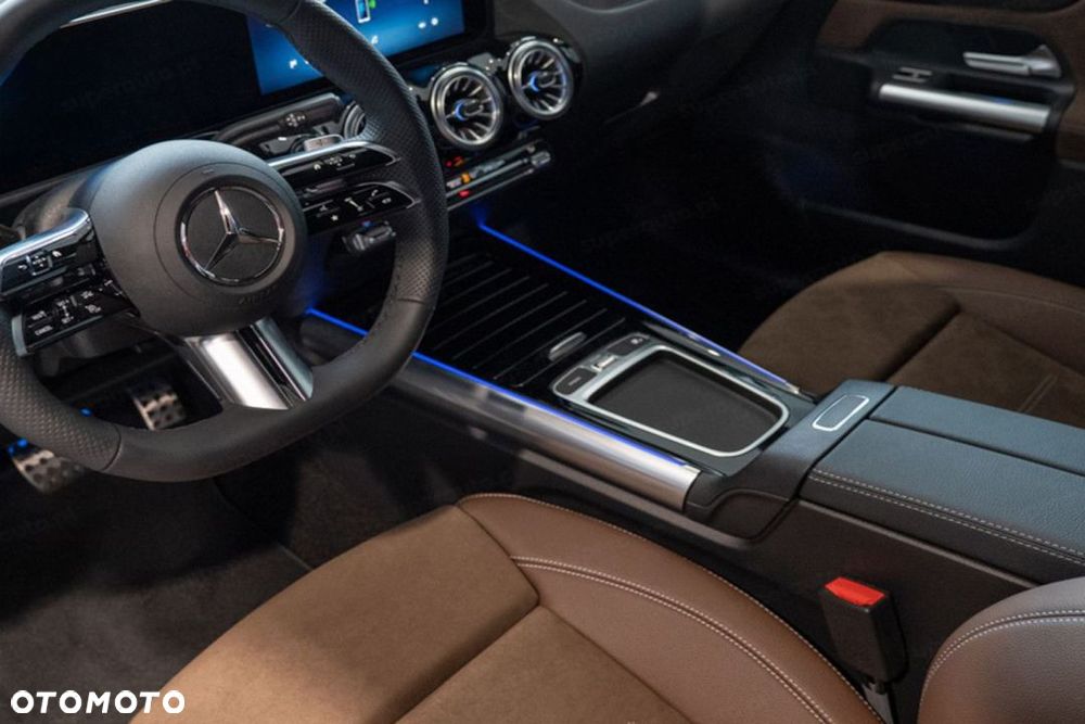 Mercedes-Benz GLA 200 AMG Line - 10