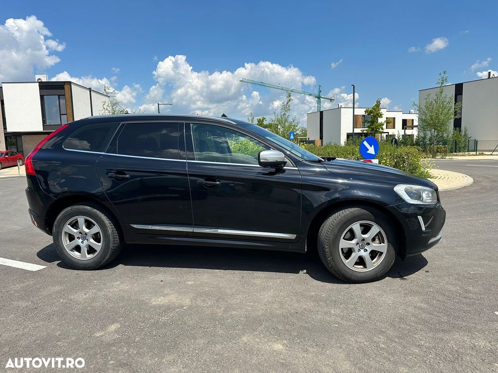 Volvo XC 60 D4 AWD Geartronic Summum - 6