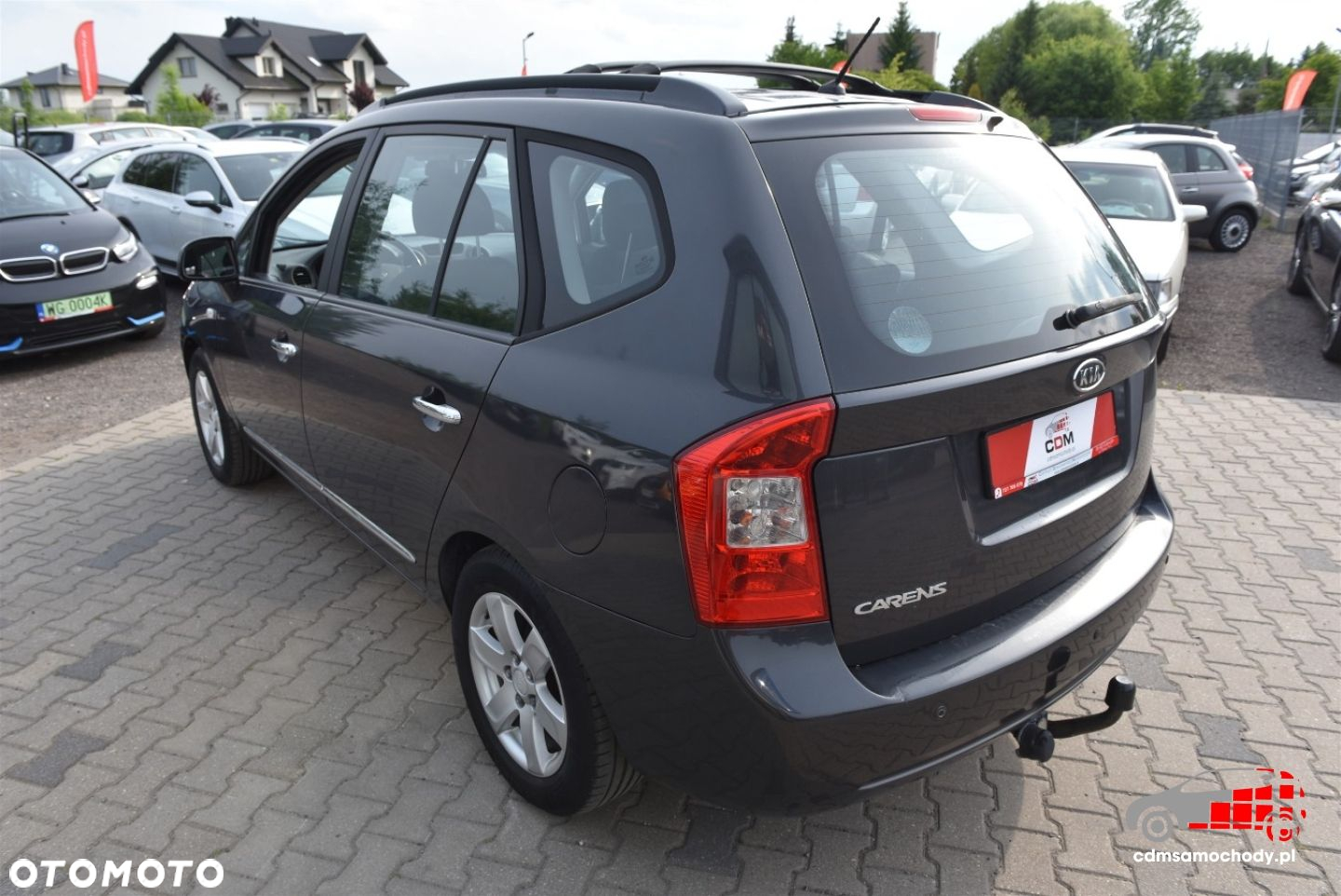 Kia Carens - 8