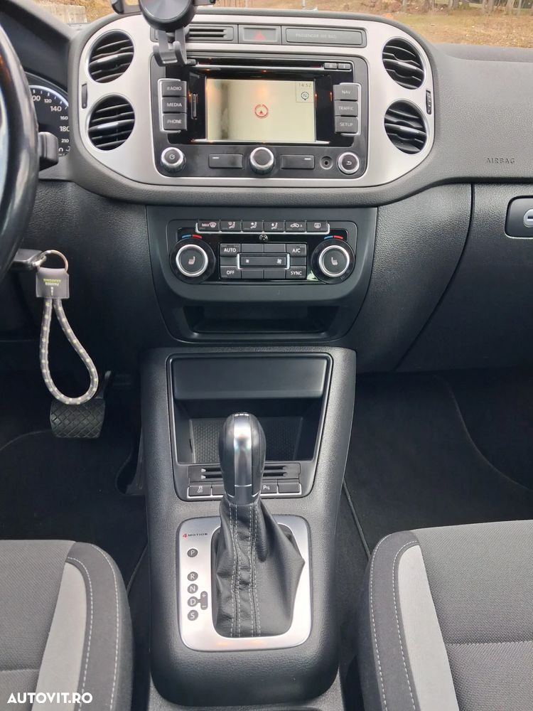 Volkswagen Tiguan 2.0 TDI DPF 4Motion BlueMotion Technology DSG Life - 10