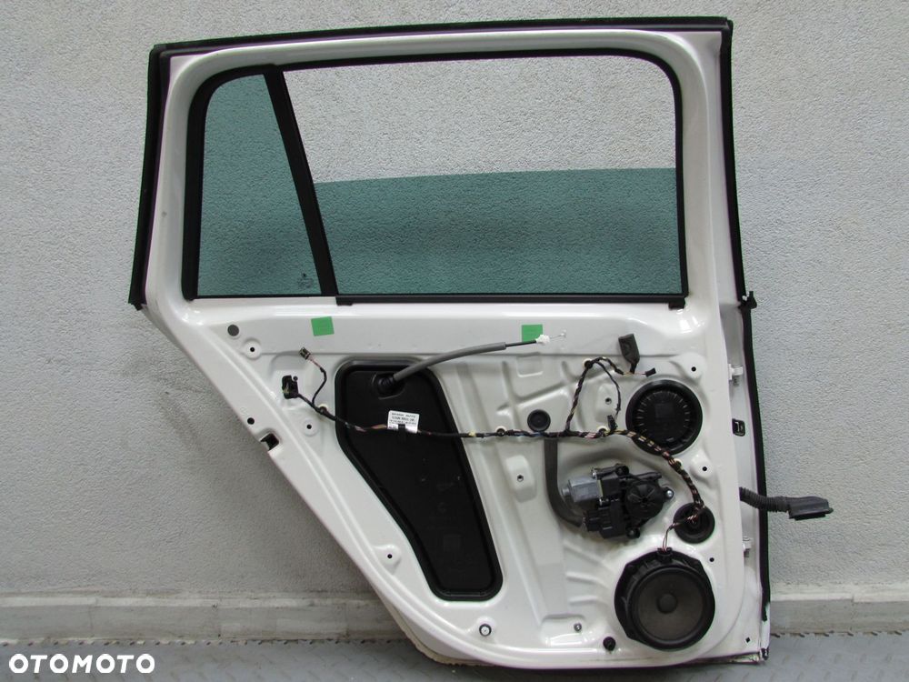 SKODA OCTAVIA III KOMBI 13-19 DRZWI TYL LEWE KOMPLETNE LF9E 5E9833311 - 8