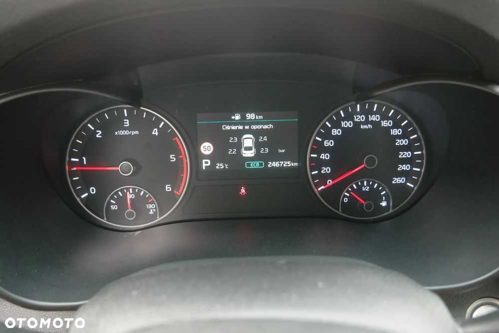Kia Optima - 31