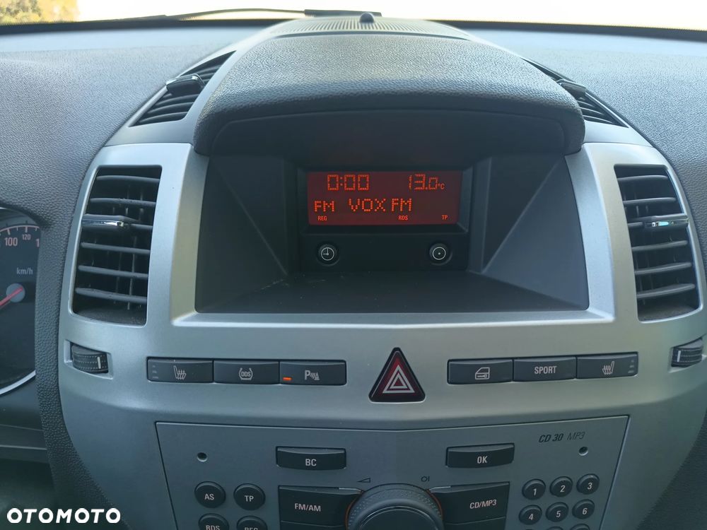Opel Zafira - 12