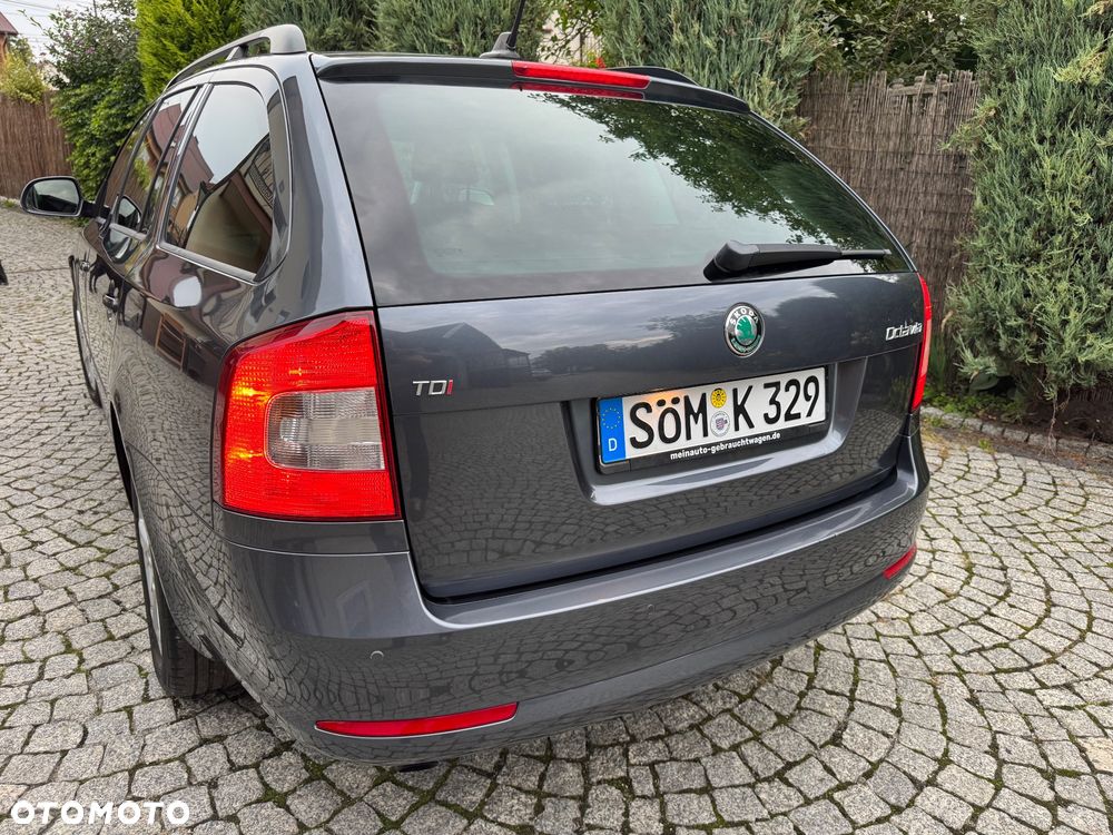 Skoda Octavia 2.0 TDI DPF FAMILY - 11