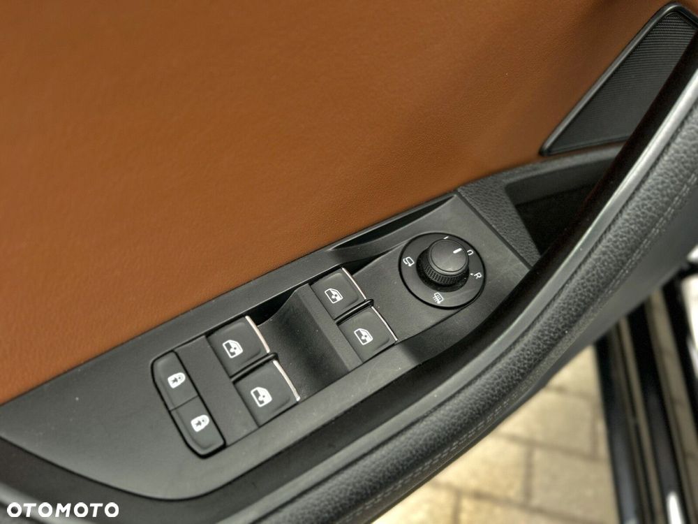 Skoda Superb 2.0 TDI SCR L&K DSG - 12