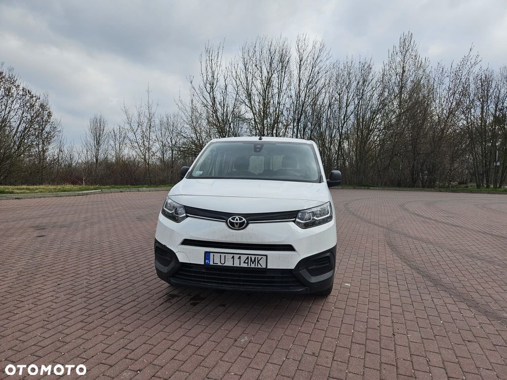 Toyota Proace City Verso 1.2 D-4T Business