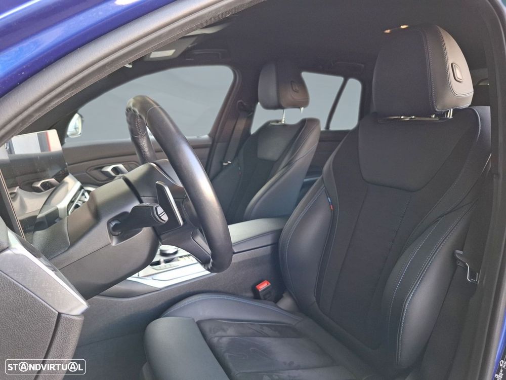 BMW 320 d Touring Pack Desportivo M Auto - 14