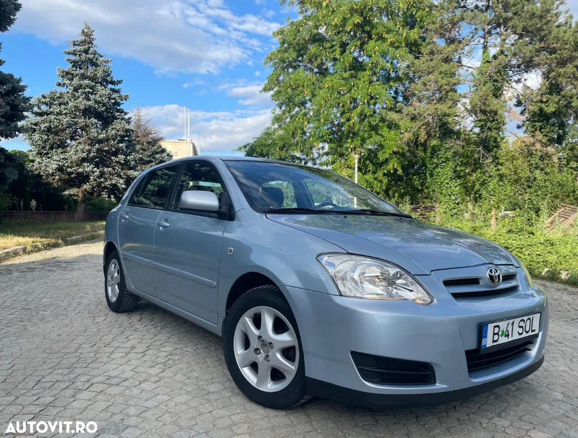 Toyota Corolla 1.4 D H/B Xellence - 6